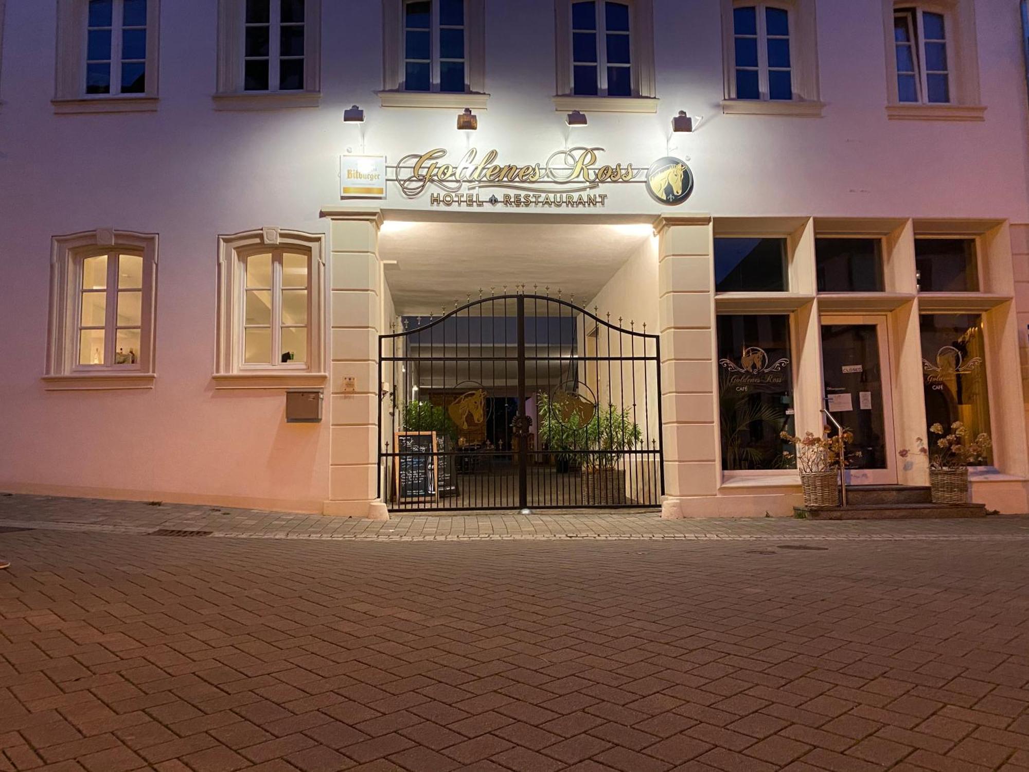 Hotel Restaurant Goldenes Ross Gollheim Ngoại thất bức ảnh