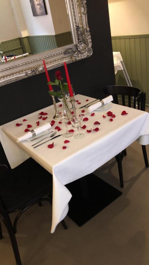 Hotel Restaurant Goldenes Ross Gollheim Ngoại thất bức ảnh