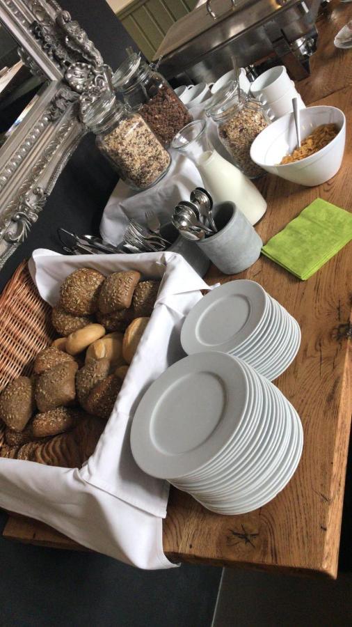 Hotel Restaurant Goldenes Ross Gollheim Ngoại thất bức ảnh