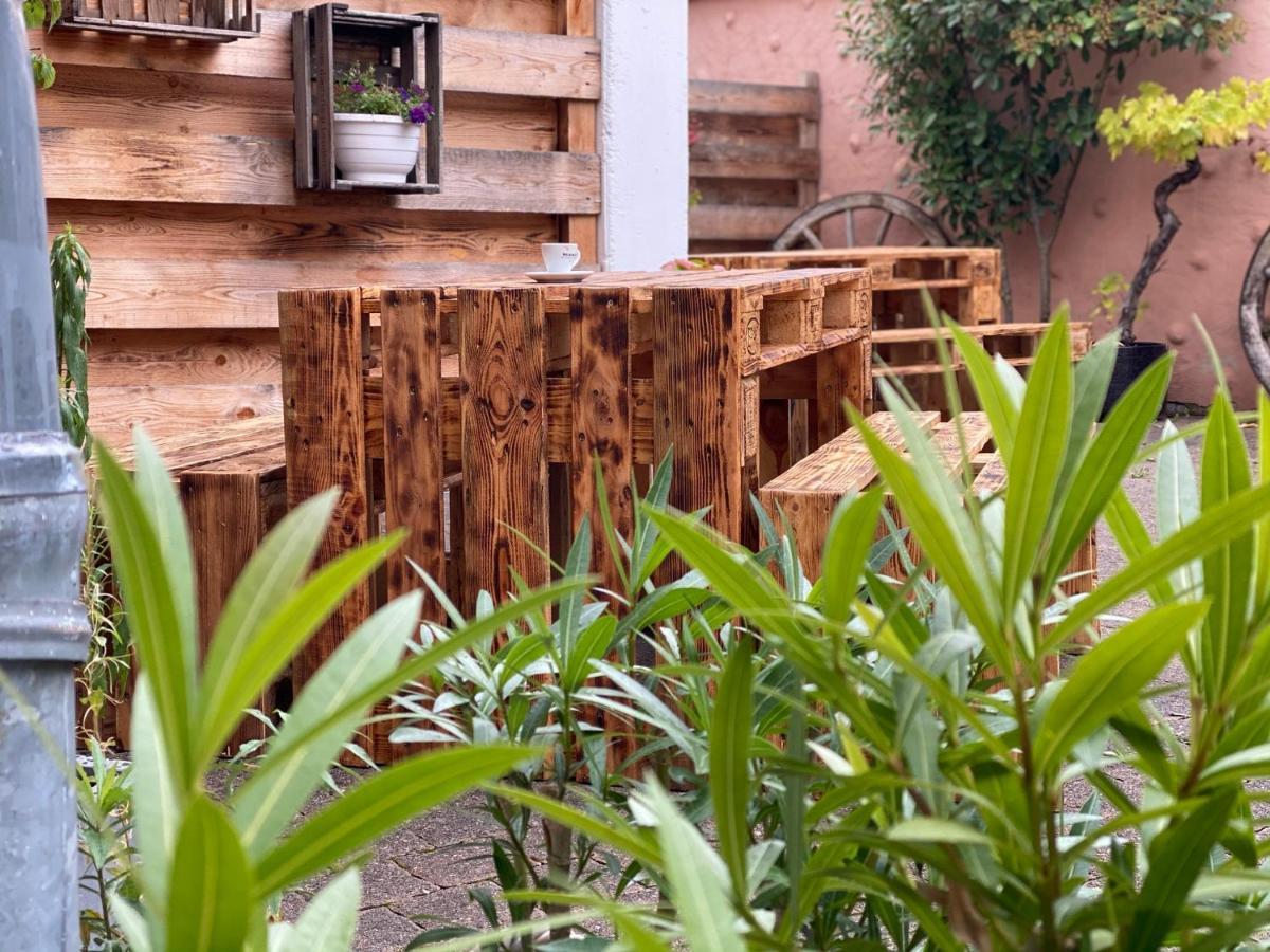 Hotel Restaurant Goldenes Ross Gollheim Ngoại thất bức ảnh
