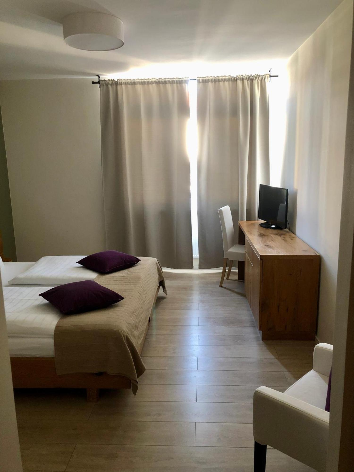 Hotel Restaurant Goldenes Ross Gollheim Phòng bức ảnh